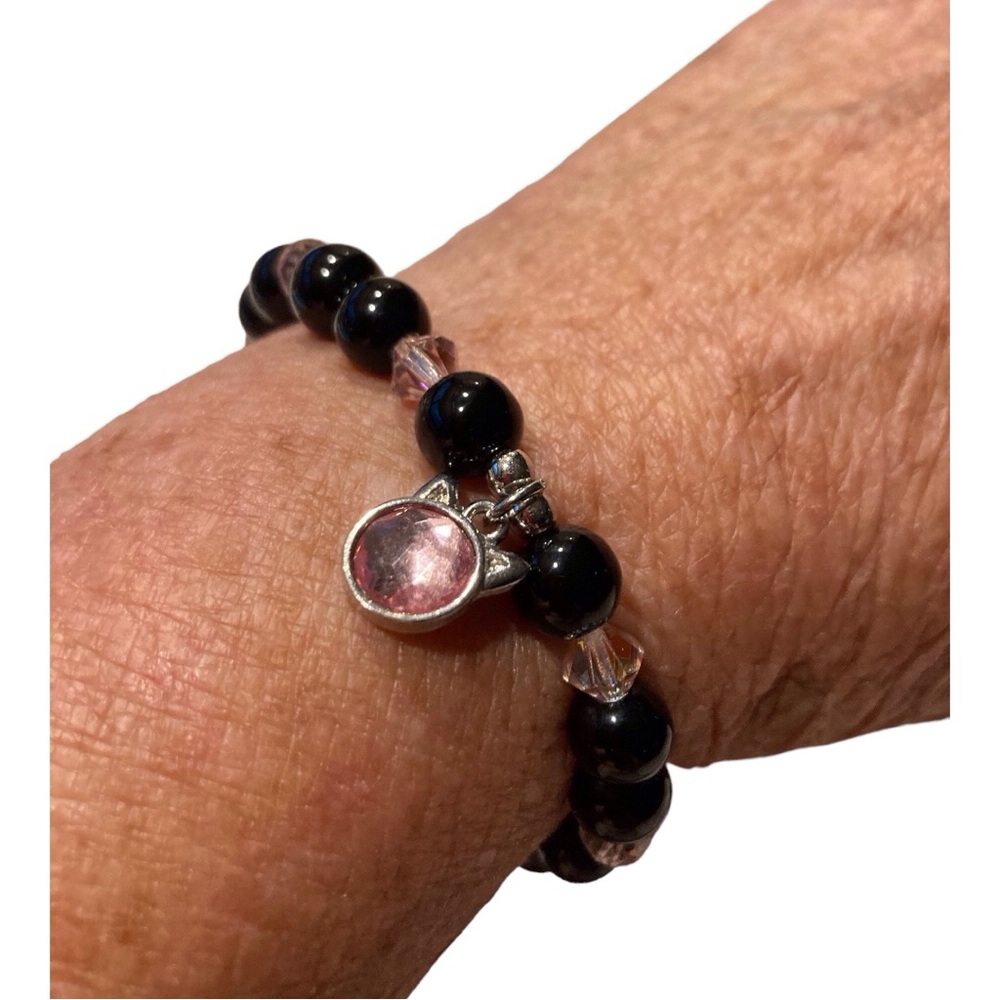 Bracelet Black Pink beads Kitty head with Pink crystal stretch